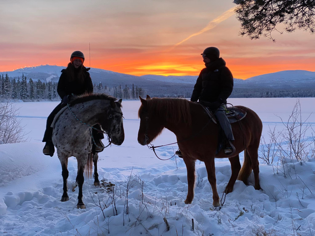 Lycky_ranch_riding