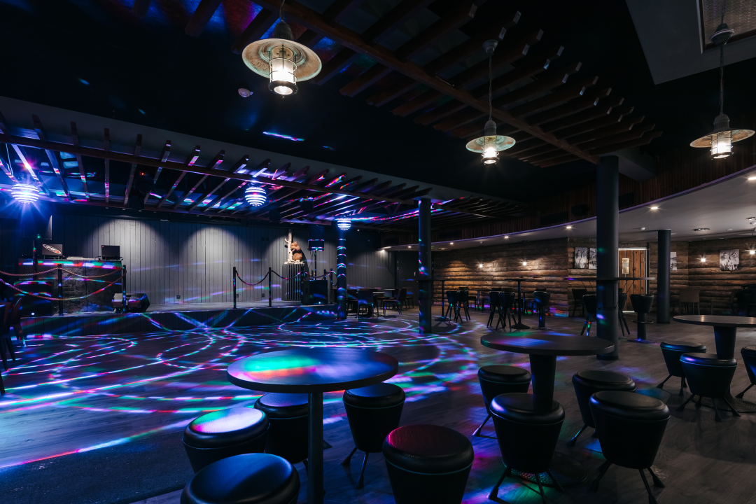 lapland_hotels_nightclub_karhu