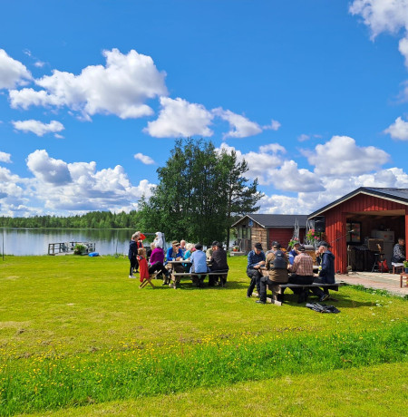 Feelispalvelut_summer_day