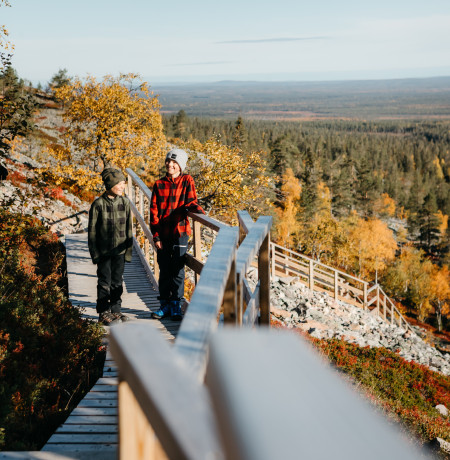 VisitPyhaLuosto-syksy-ukko-luosto-Lapland
