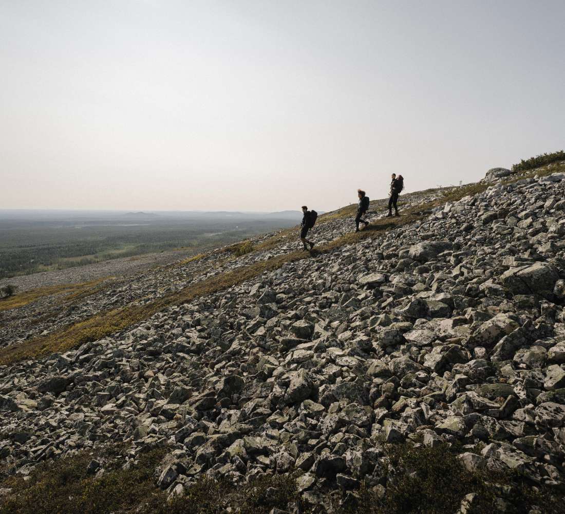 Hiking_in_luosto_lapland