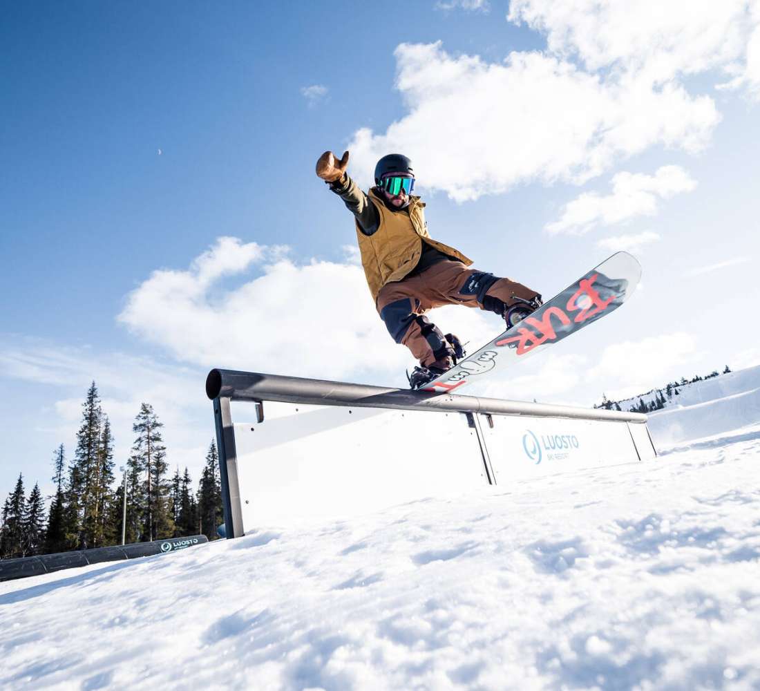 ¨Luosto_ski_resort_park.jpg
