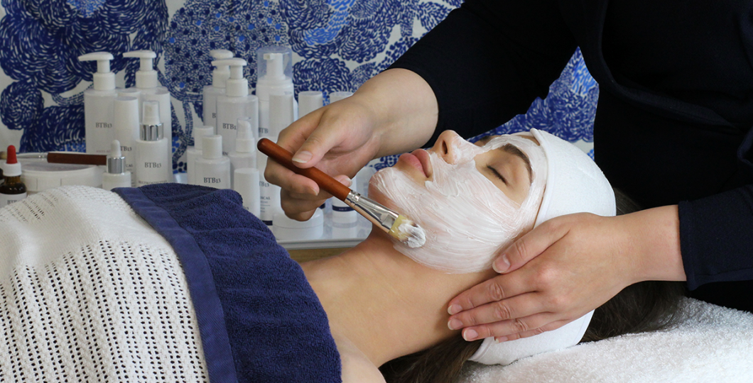Kauneushoitola_HillaEmilia_beauty_treatment Kauneushoitola_HillaEmilia_beauty_treatment