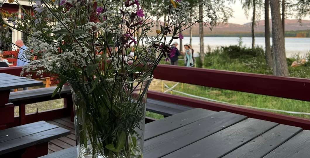 Lucky_Ranch_summercafe